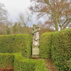 Sousoší v Loučeni v zámeckém parku (2)