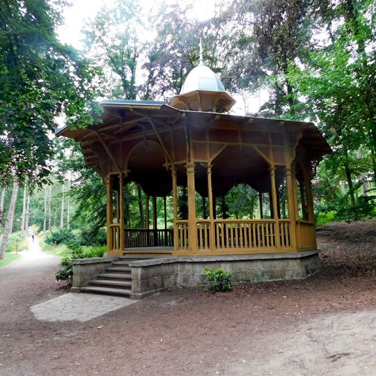 Hudební pavilon v parku Štěpánka