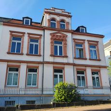 Wohnhaus in halboffener Bebauung und Einfriedung Humboldtstraße 23