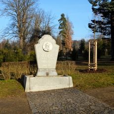 Pomník Jindřicha Metelky v Metelkových sadech v Turnově