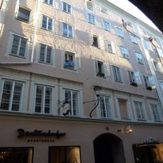 Bürgerhaus, Kaspis, Altes Sternhaus