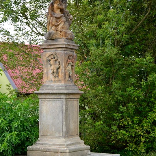 Sloup se sousoším Nejsvětější Trojice