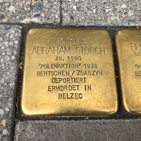 Stolperstein en memoria de Abraham Storch