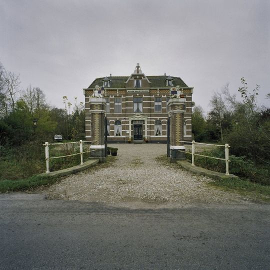 Huize van Strijen, vrijstaand weeshuis