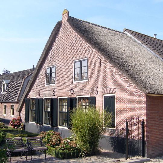 Boerderij met topgevel