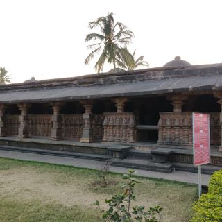Kamala Narayana Temple, Degaon