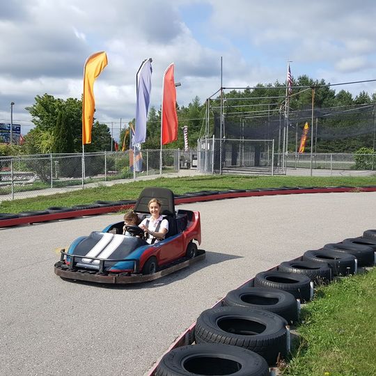 Arzo Sports and Fun Park