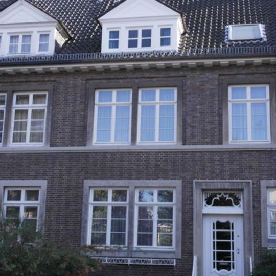 Wohnhaus Gravelottestraße 99