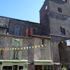 Maison, 16 place de la Halle-aux-Bleds