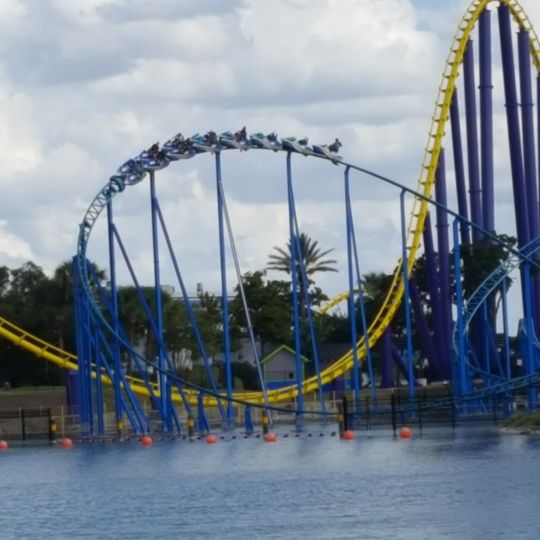 Wave Breaker: The Rescue Coaster