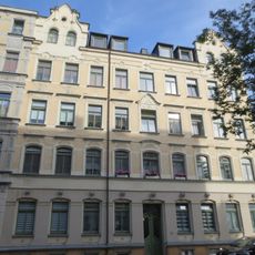 Mietshaus in vormals geschlossener Bebauung Dorotheenstraße 22