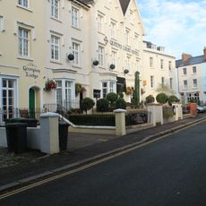 9 And 10, Bystock Terrace