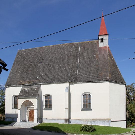 Kath. Filialkirche Hl. Kreuz und ehem. Friedhofsfläche