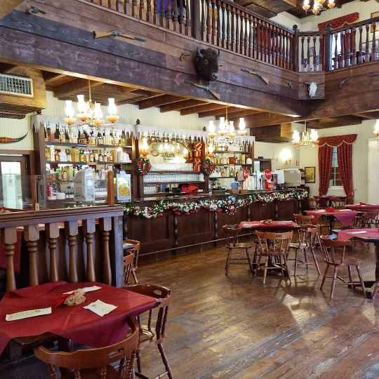 Pizzeria Saloon