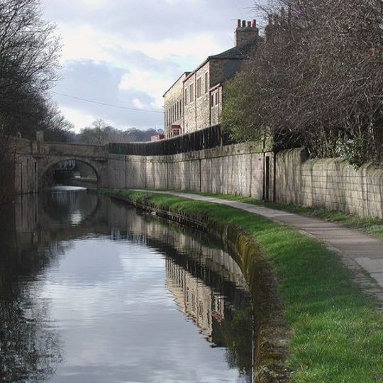 Bridge 225 On Leeds And Liverpool Canal And Gate Piers And Retaining Walls