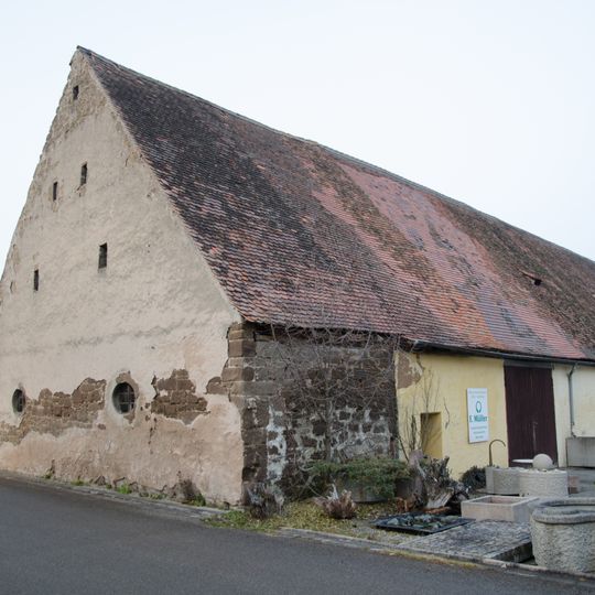 Ehemaliger Meiereihof des Schlosses, Wohnhaus