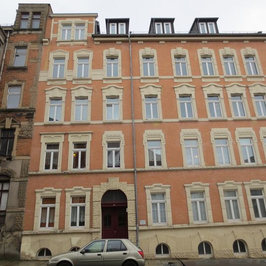 Mietshaus in halboffener Bebauung Fritz-Matschke-Straße 16