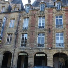 Immeuble, 27 place Ducale