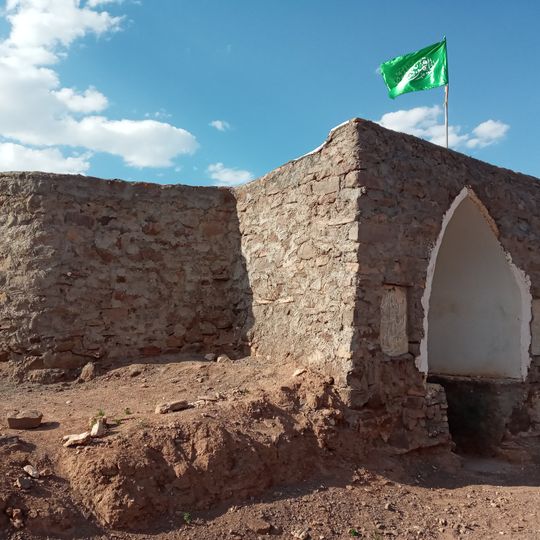 Posht Panjeh Pedar Mausoleum