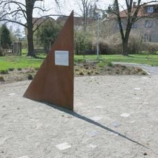 Sluneční hodiny v parku v Linecké ulici v Kaplici