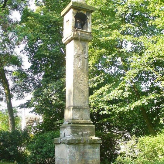 Zvonička v obci Tuchoraz