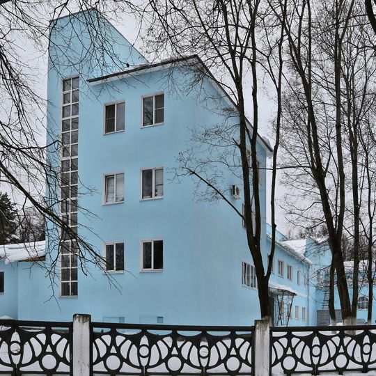 Дворец культуры имени Ленина. Здание, в котором в 1941-1945 гг. размещались военные госпитали № 1897, 2028