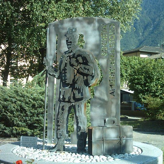 Monumento all'Emigrante