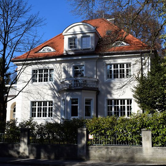 Josephinenstraße 18b