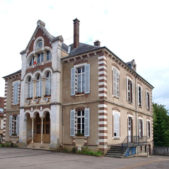 Villiers-Saint-Benoît