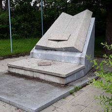 Pomník obětem 1. a 2. světové války u Podbořan