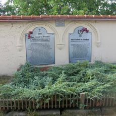 Pomník padlým ve válce 1866 u muzea v Mimoni