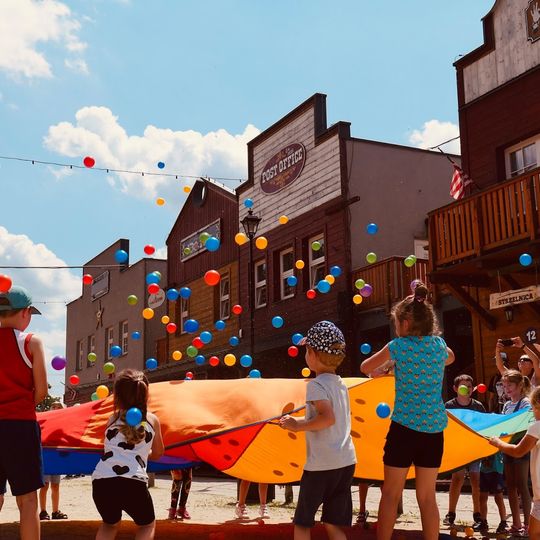 Twin Pigs - miasteczko westernowe