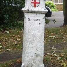London Coal Duty Marker On District Boundary 50 Metres West Of Hatfield Road