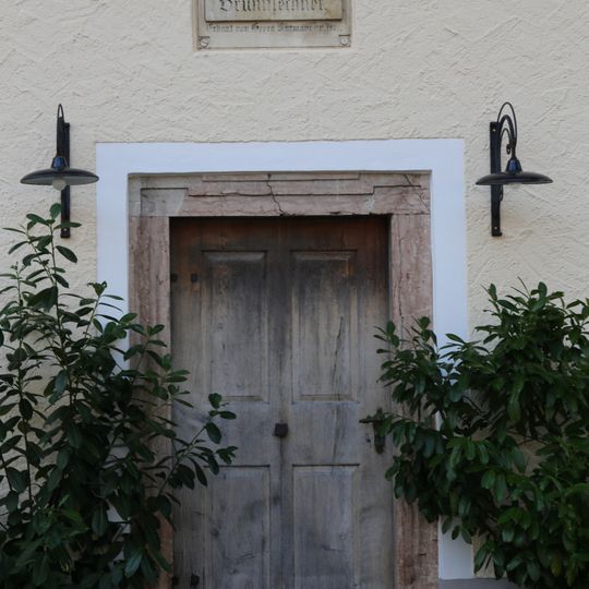 Wasserburger Straße 7