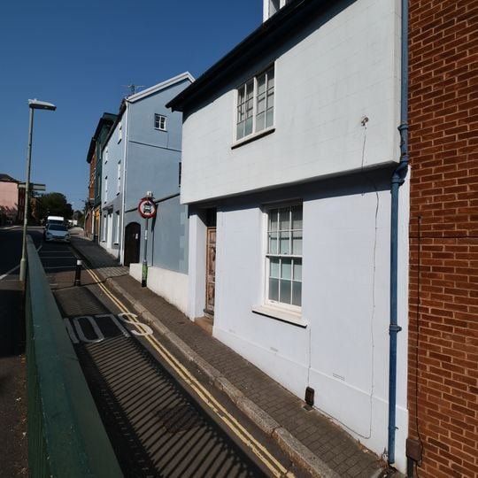 39, Lower North Street