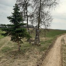 Křížek severně od Zavržic