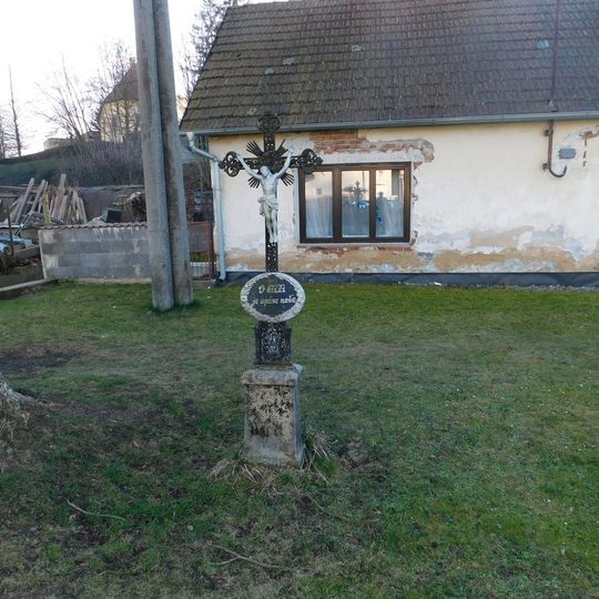 Kříž v Nerudově ulici v Polné