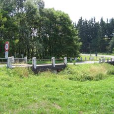 Inundační most silnice III/11818 severně od mostu přes Líšnický potok