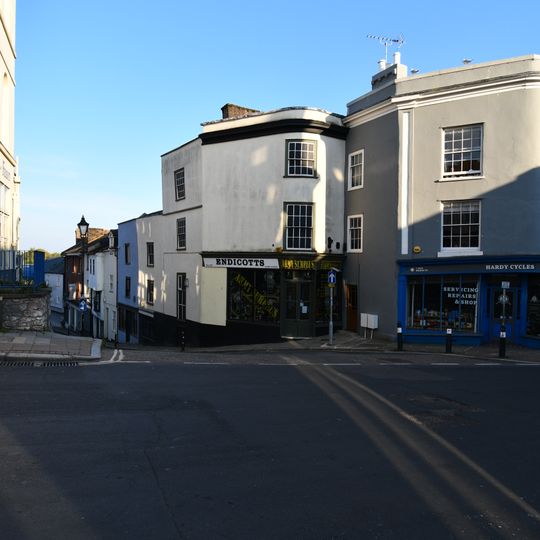 2, West Street