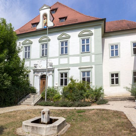 Ehemaliger Schloss- bzw. Kavaliersbau der Reichsgräfin von Tilly-Montfort