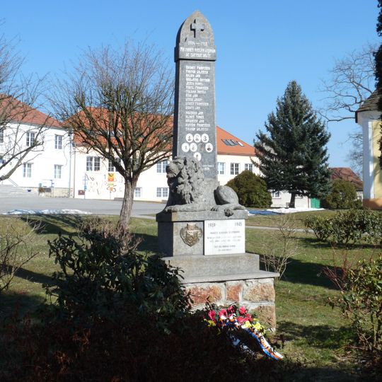 Pomník padlým v Olešníku