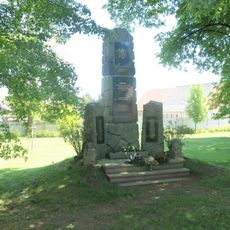 Pomník padlým v Radonicích