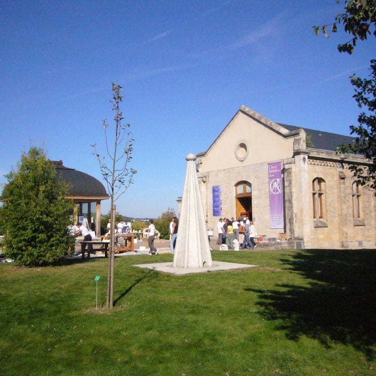 Arts and Crafts Center