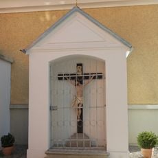 Nischenbildstock mit Kruzifix Pöchlarn