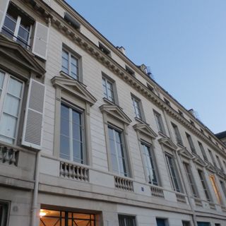Maison, 5 place du Palais-Bourbon