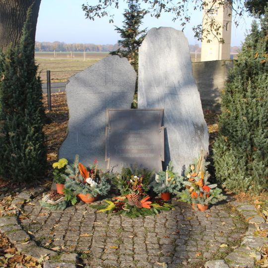 Mahnmal zum Volkstrauertag in Lindenau, Oberlausitz