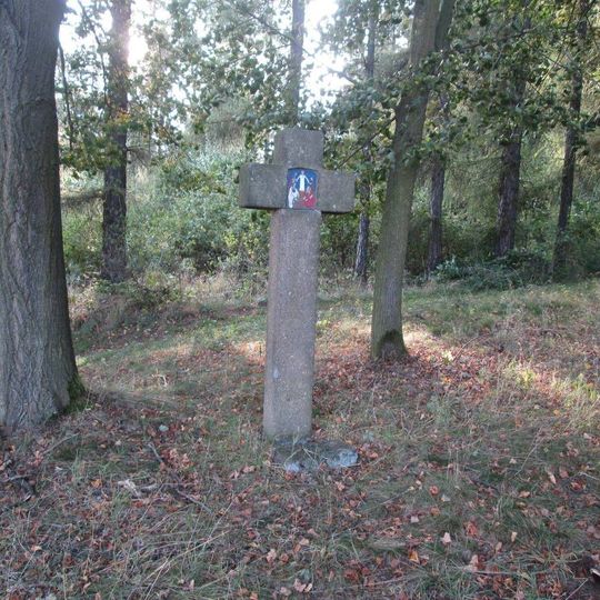 Kříž na křížové cestě u Počepic - 10. zastavení