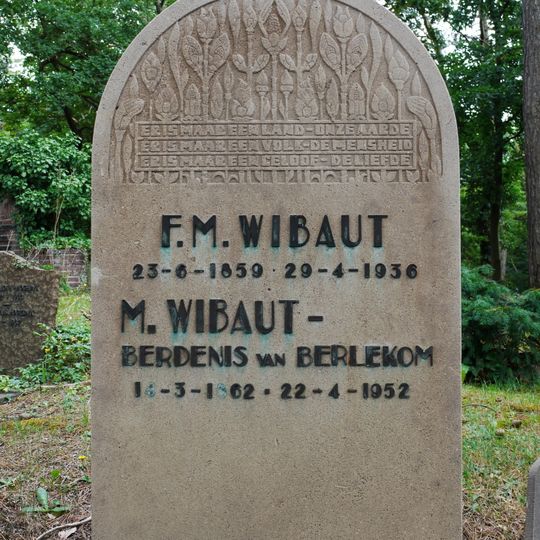 Grafmonument F.M. Wibaut en M. Wibaut-Berdenis van Berlekom