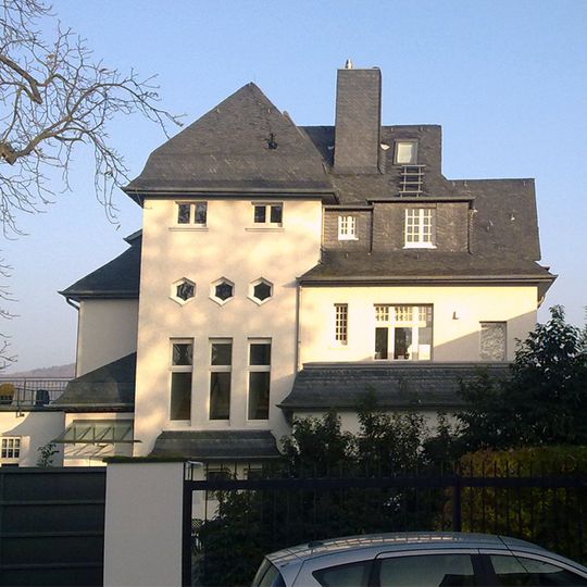 Dollendorfer Straße 10