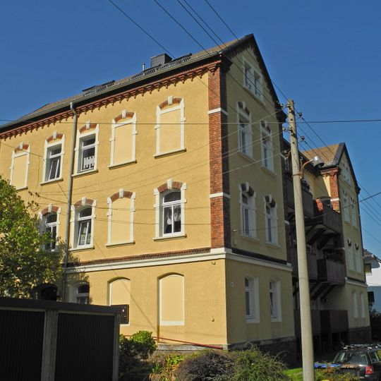 Doppel-Wohnhaus in offener Bebauung Heinrich-Cotta-Straße 12; 14